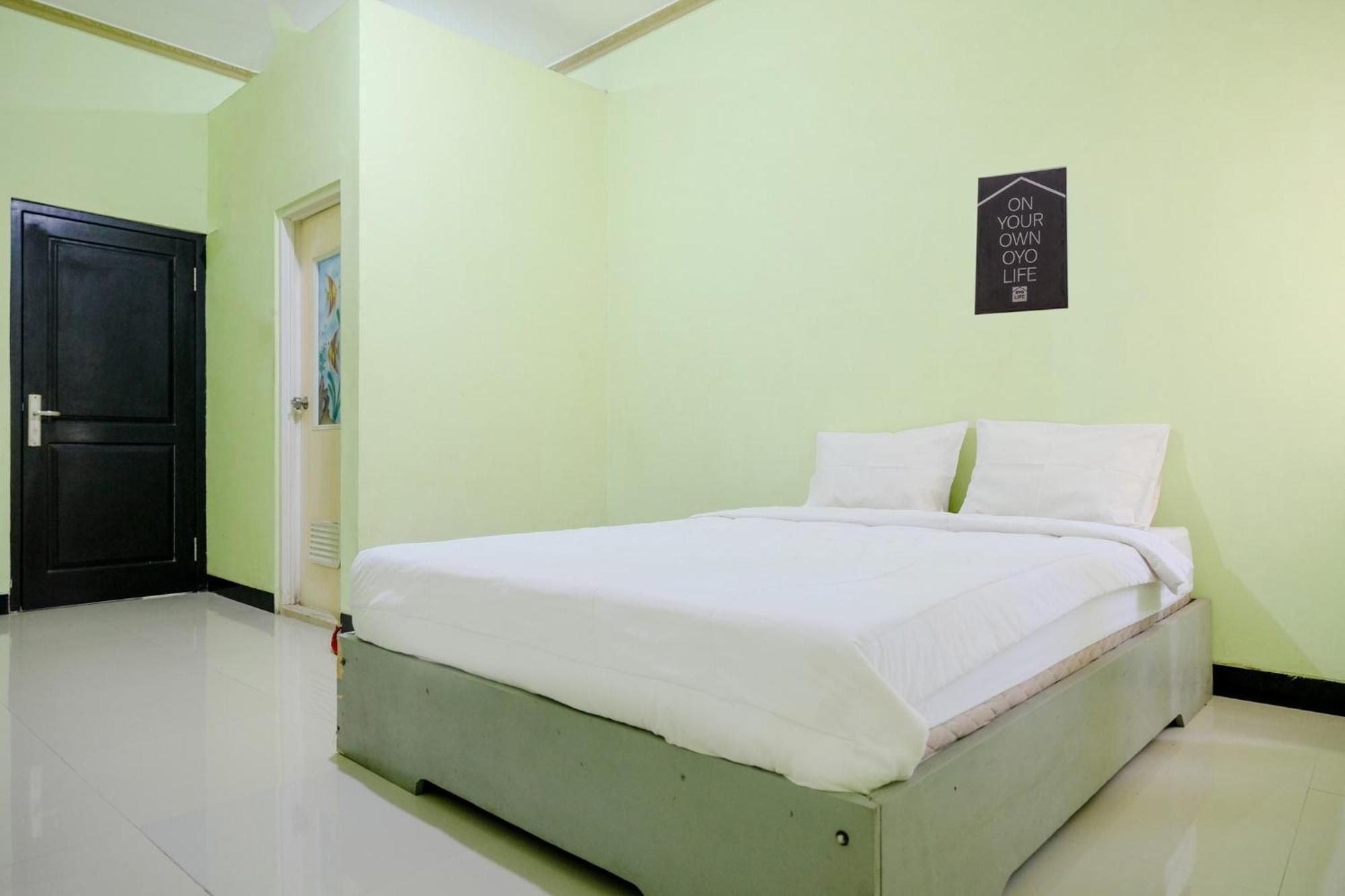 Oyo Life 2508 Alba Suites Homestay Syariah Tulungagung Eksteriør bilde
