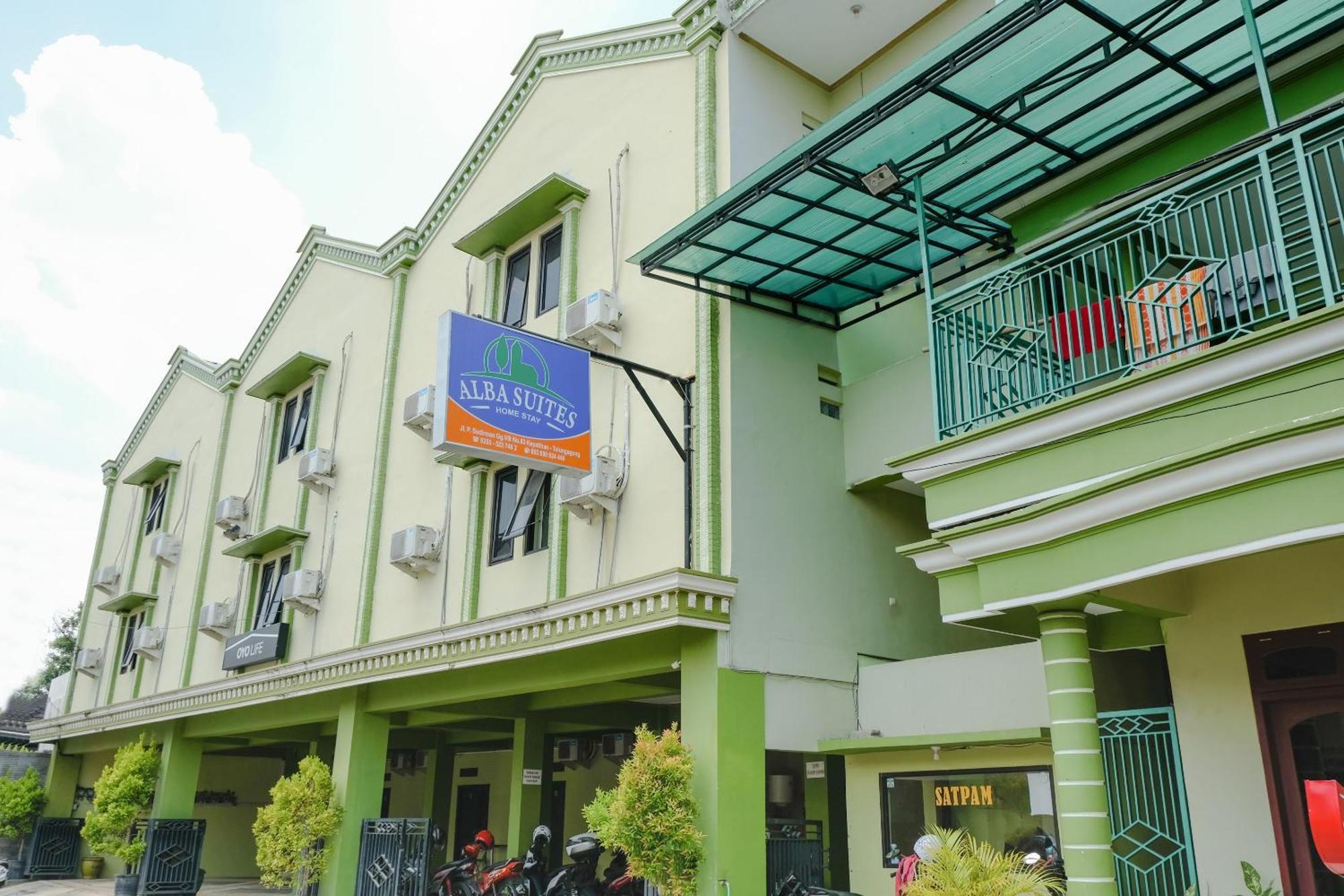 Oyo Life 2508 Alba Suites Homestay Syariah Tulungagung Eksteriør bilde